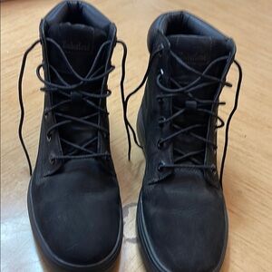 Timberland Men's Black Boots..Used one time only literally mew